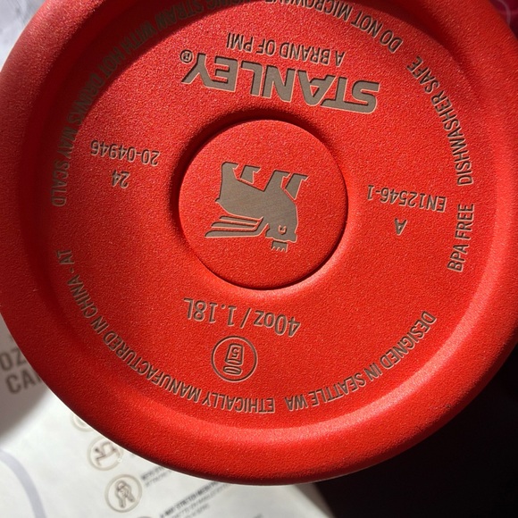 Stanley Red Quencher H2.0 Tumbler Bundle - Picture 7 of 8